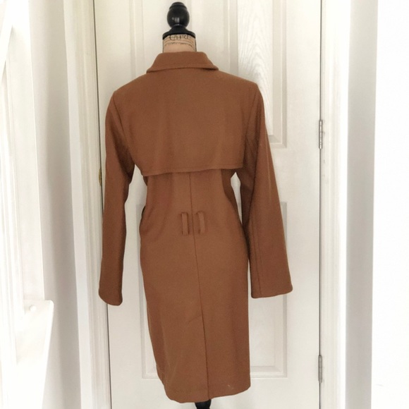 Long tan/brown trench coat from the Gap - Picture 2 of 5
